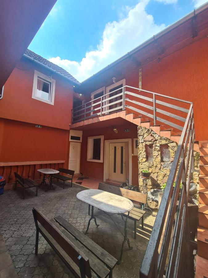 Rooms " Simke " II Subotica Dış mekan fotoğraf